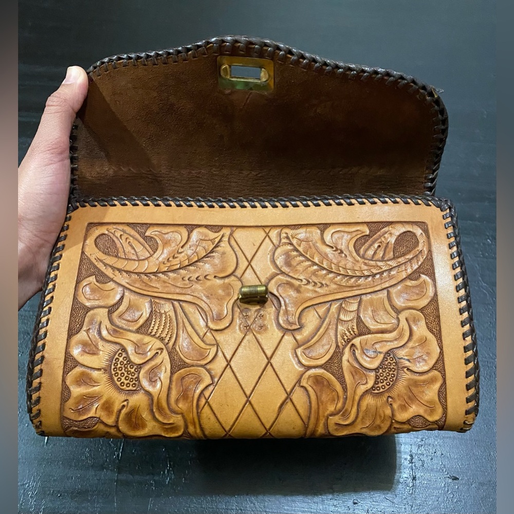 Floral embossed, handheld bag - Picture 7 of 11